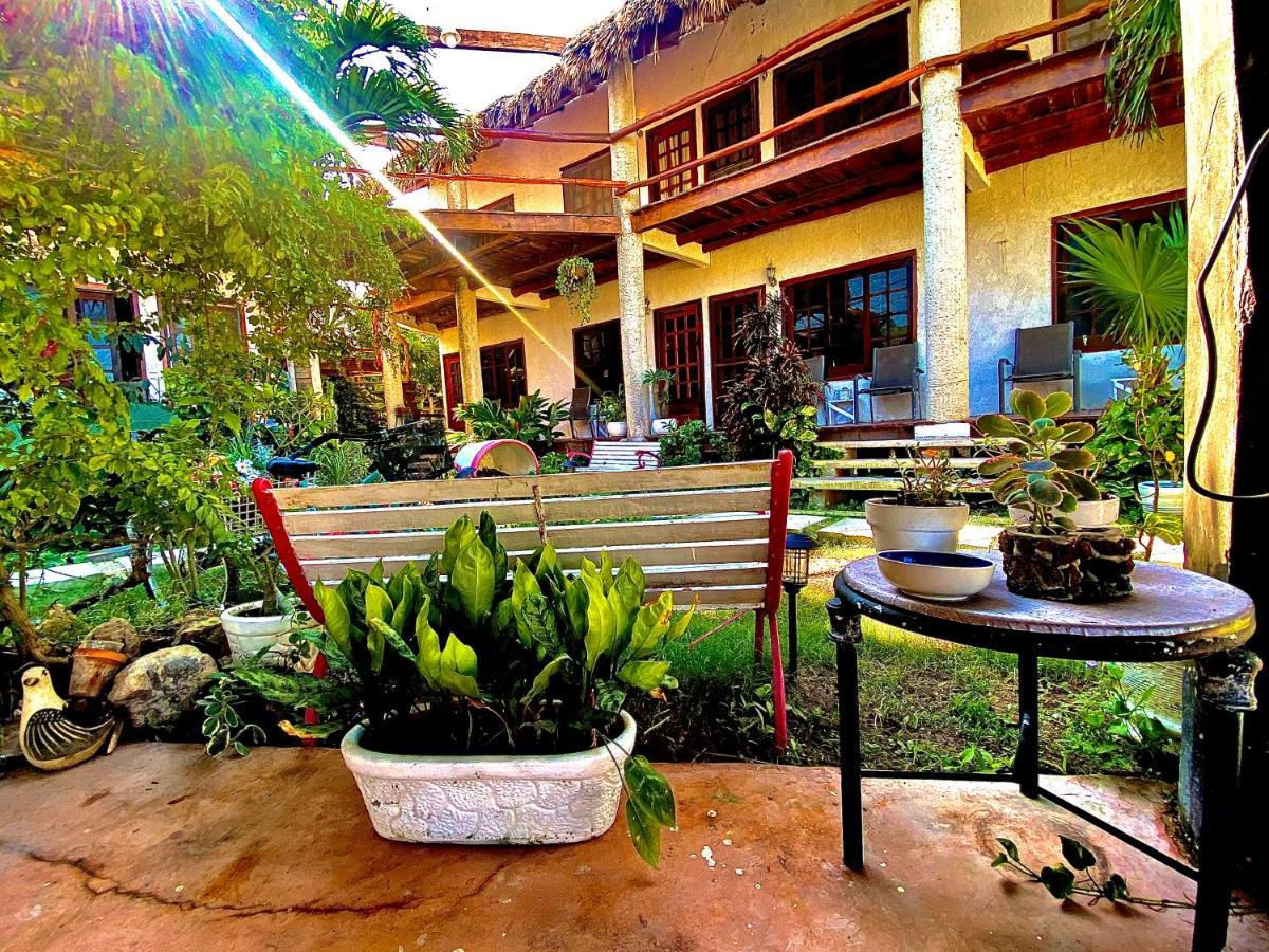 Don Panchon Y Maruxa Hotel Isla Holbox Kültér fotó